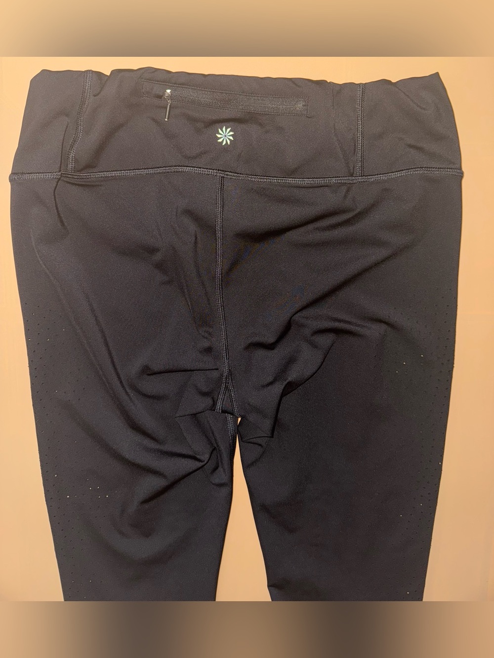 Athleta Velocity Womens Medium Black Laser Cut Running Leggings Pocket Tight - Picture 5 of 5